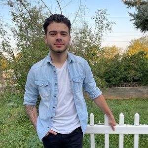 Meet your Posher, Caleb